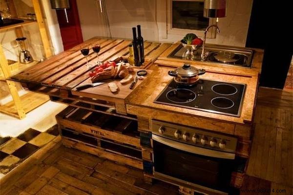 70 Incredible Uses For Old Wooden Pallets. 