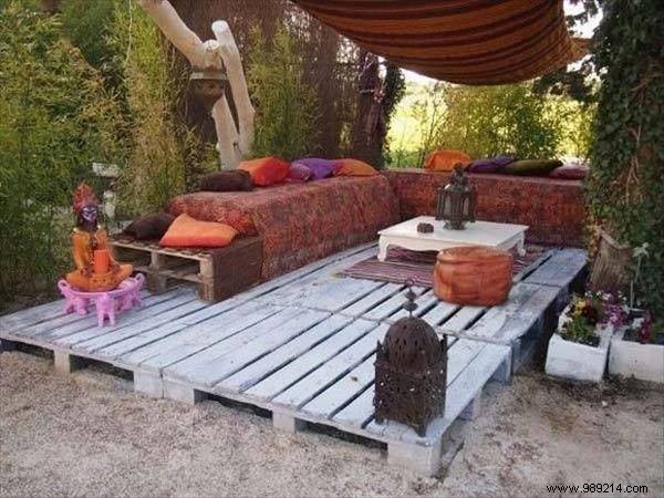 70 Incredible Uses For Old Wooden Pallets. 