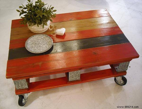 70 Incredible Uses For Old Wooden Pallets. 