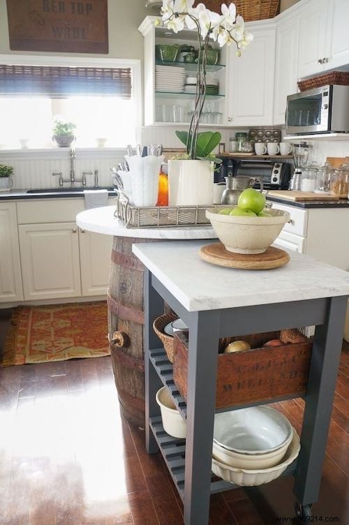 10 Great Tips To Instantly Save Space In Your Kitchen. 