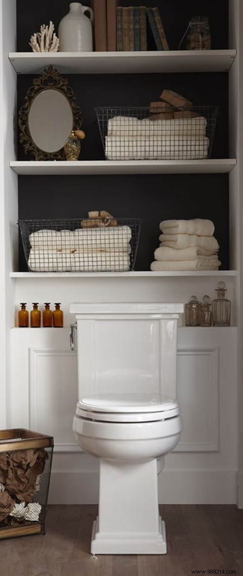 35 Awesome And Inexpensive Ideas For Organizing A Small Bathroom. 