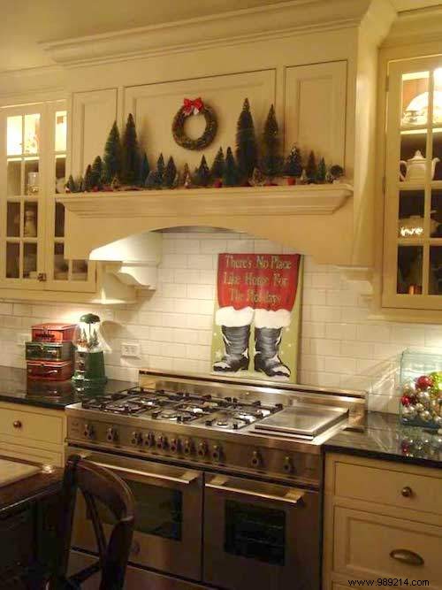 26 Christmas Decoration Ideas That Will Bring Joy to YOUR KITCHEN. 