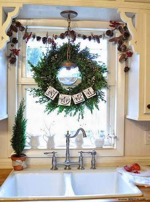 26 Christmas Decoration Ideas That Will Bring Joy to YOUR KITCHEN. 