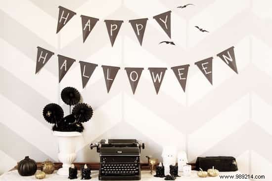 18 SUPER EASY Halloween Decorations to Make. 