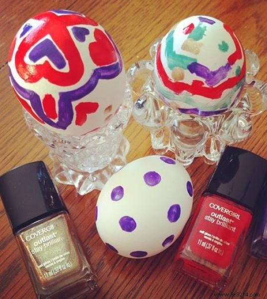 4 Simple Ideas for Decorating Eggs with Kids. 