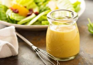 A light salad dressing:our recipe. 