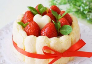 My recipe for Mother s Day:an inexpensive strawberry charlotte. 