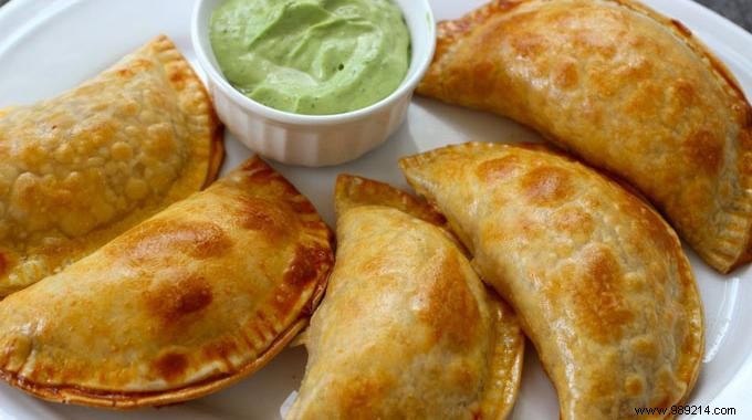 My Ultra Economic Argentinian Recipe:Empanadas! 