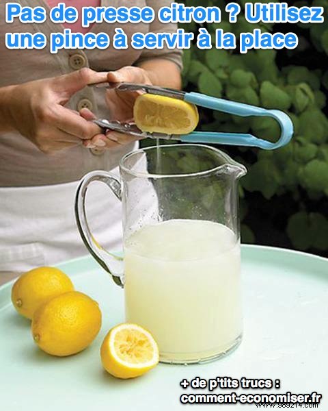 The Tip for Squeezing a Lemon WITHOUT a Lemon Squeezer. 