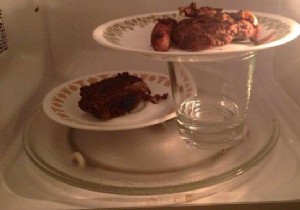 How To Heat 2 Plates In The Microwave At The Same Time! 