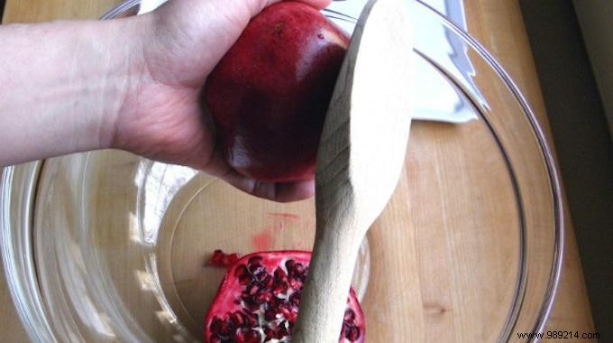 The Easy Way to Core a Pomegranate. 