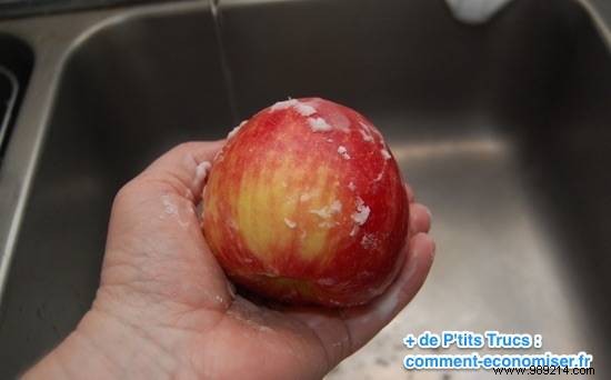 How to Remove Pesticides from Fruits and Vegetables Easily. 