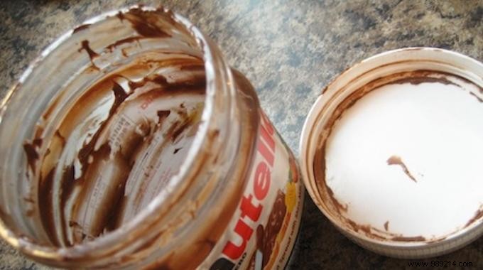 Quite simply, the Best Tip to Finish your Jar of Nutella. 