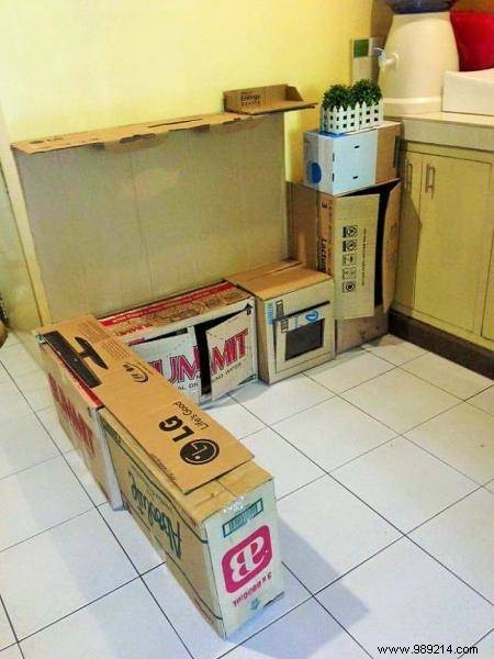 How to Make a Mini Cardboard Kitchen for Your Toddler. 