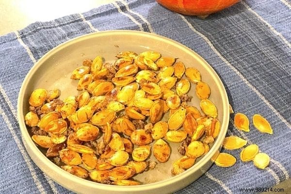 Don t Throw Away Pumpkin Seeds! Grill them to eat them as an aperitif. 