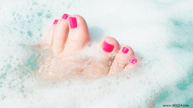 5 Homemade Pedicure Ideas For Sexy Feet! 