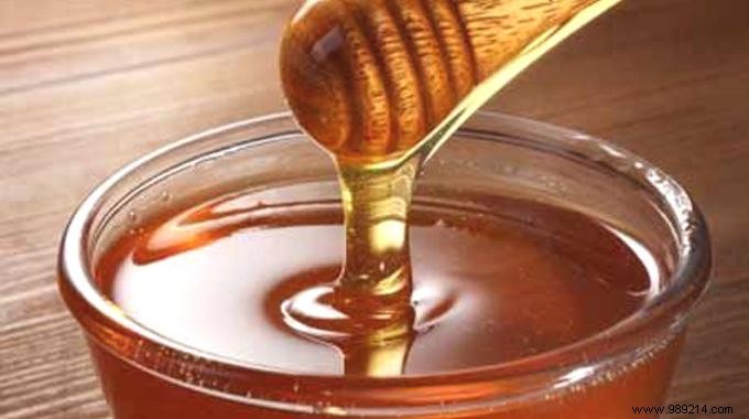 Honey:The Magic Ingredient for Dry Skin. 