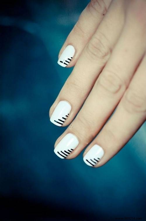 15 Easy DIY Manicure Ideas. 