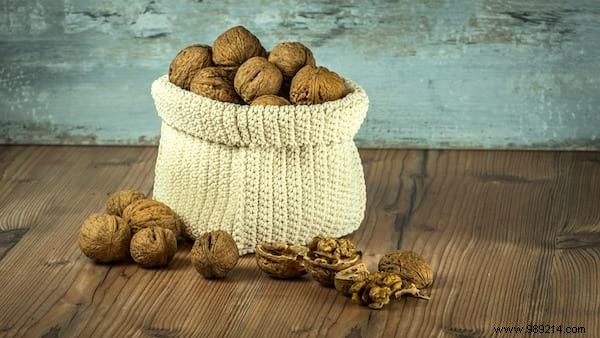 20 Incredible Benefits Of Nuts On Skin, Hair And Health. 