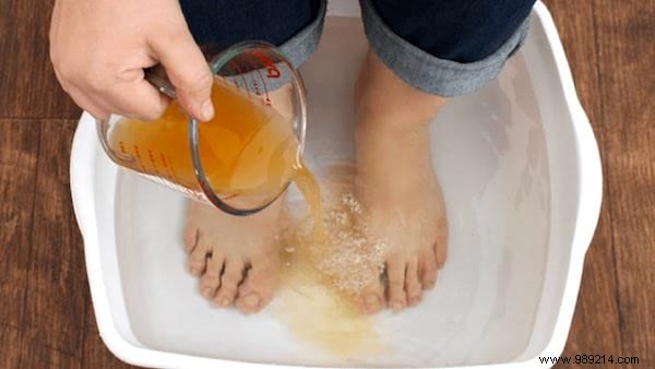 The INFAILLIBLE Technique Against Stinky Feet. 