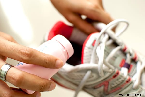 The INFAILLIBLE Technique Against Stinky Feet. 