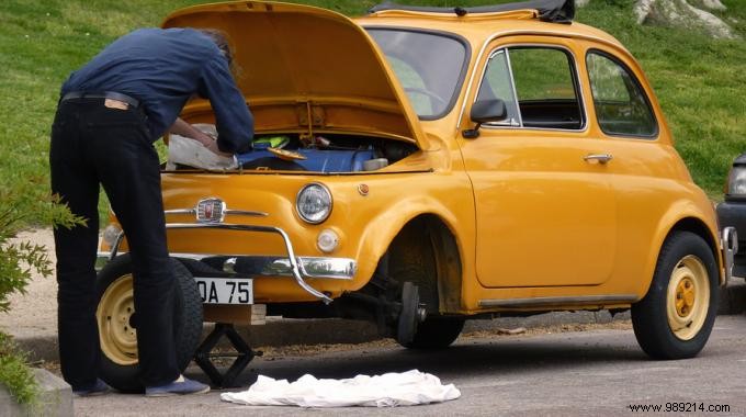 How I Maintain my Car at Lower Costs thanks to Associative Garages. 