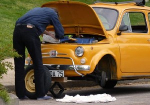 How I Maintain my Car at Lower Costs thanks to Associative Garages. 