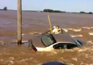 How to Break a Car Window in an Emergency. 