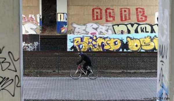 Germany Opens a 100 km Cycle Path Totally PROHIBITED to Cars. 