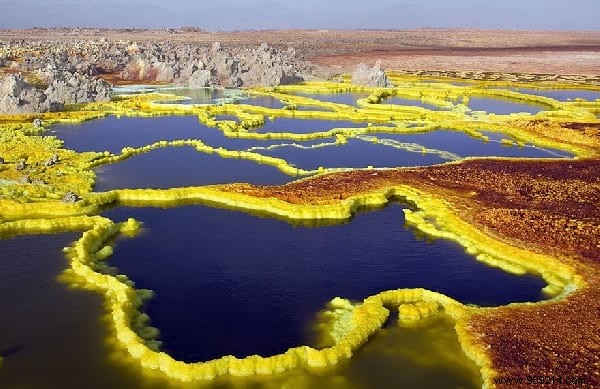 29 Exceptional Landscapes On Earth That You Think Come From Another Planet. 