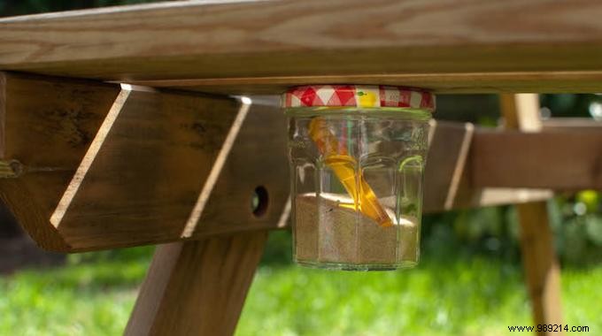 The Inexpensive (or Free) Outdoor Ashtray You Need. 