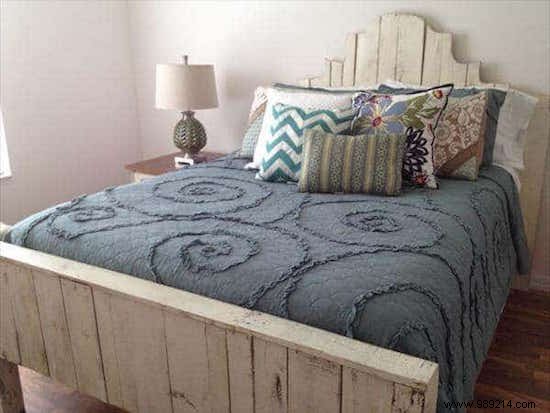 20 Awesome Homemade Pallet Bed Ideas. 