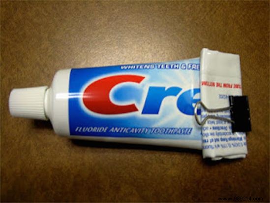 4 Tricks To REALLY Finish A Tube Of Toothpaste To The End. 