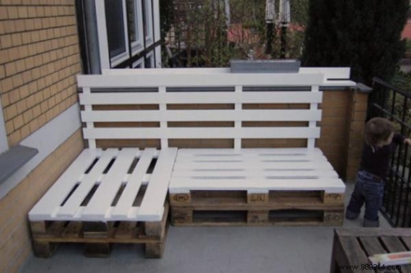 42 New Ways to Recycle Wooden Pallets. 