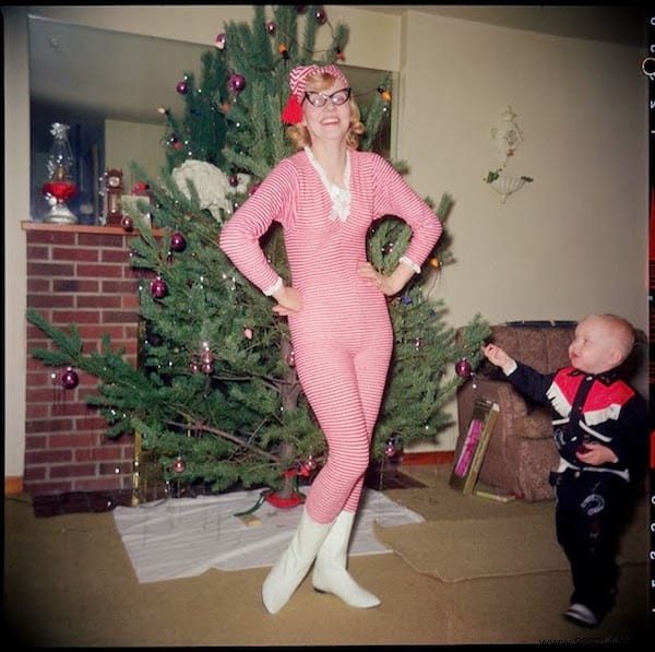 Relive the Christmas of Yesteryear:Here are 40 Christmas Photos From the 1950s. 