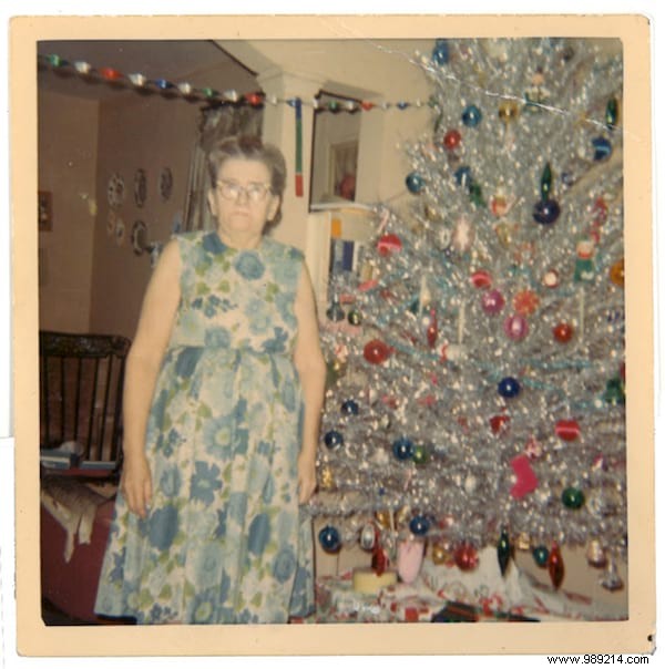 Relive the Christmas of Yesteryear:Here are 40 Christmas Photos From the 1950s. 