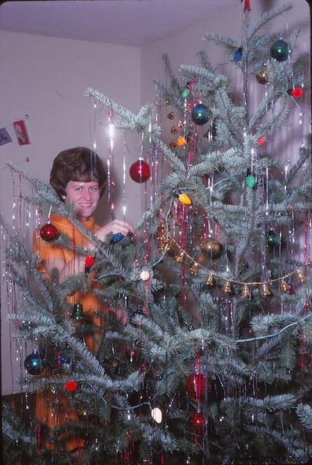 Relive the Christmas of Yesteryear:Here are 40 Christmas Photos From the 1950s. 