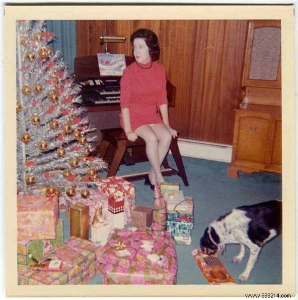 Relive the Christmas of Yesteryear:Here are 40 Christmas Photos From the 1950s. 