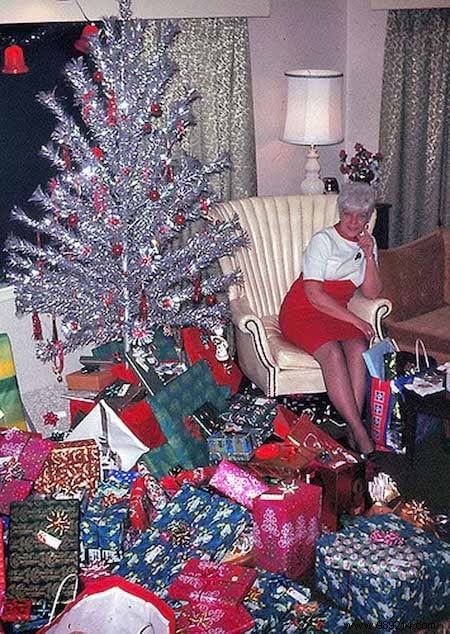 Relive the Christmas of Yesteryear:Here are 40 Christmas Photos From the 1950s. 