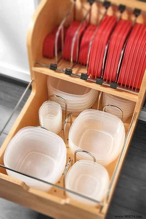 12 Incredible Storage Ideas For Your Tupperware. 