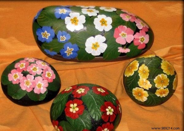 Suspended Pebbles for a Tight Tablecloth. 