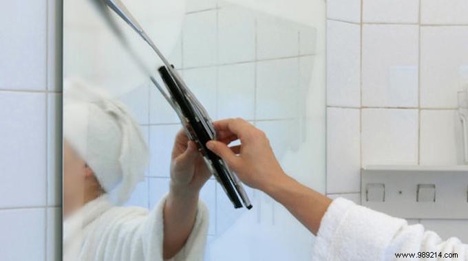 The Ultimate Tip to Quickly Remove Bathroom Mirror Fog. 