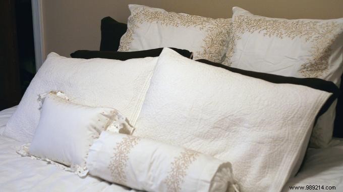 How to Effectively Clean Your Bedding Yourself. 