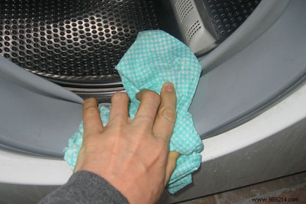 The 6 Tips for a Complete Cleaning of the Washing Machine. 