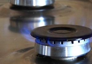 How to Easily Clean Gas Stove Burners. 