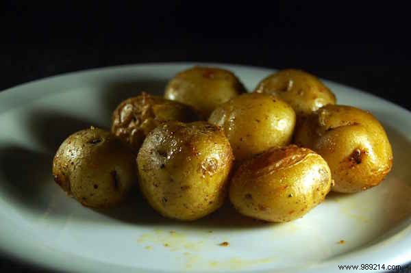 4 Simple Steps To Grow 45 kg Potatoes in a Barrel! 