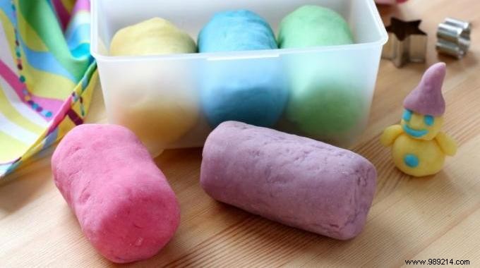 How to Make EDIBLE Modeling Dough! 