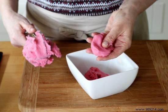 How to Make EDIBLE Modeling Dough! 