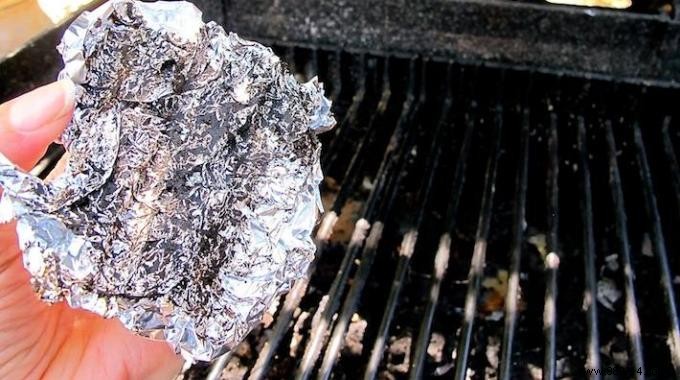 The Ultimate Tip To Clean Your Barbecue Grill Easily. 