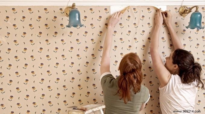 The Secret to EASILY Peeling Wallpaper. 